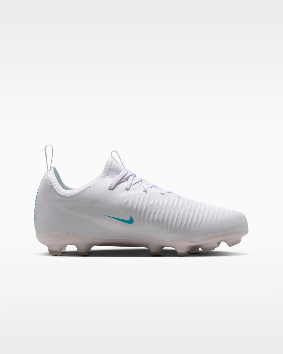 Nike Jr. Phantom 6 Low Academy FG/MG