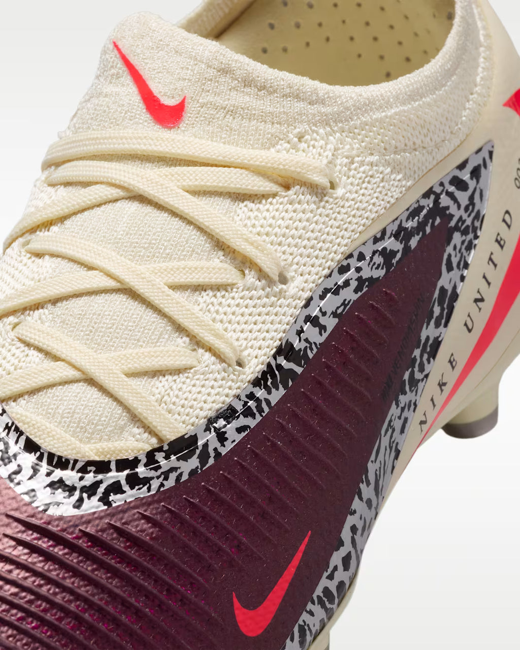 Nike United Jr. Phantom 6 Low Pro FG/MG