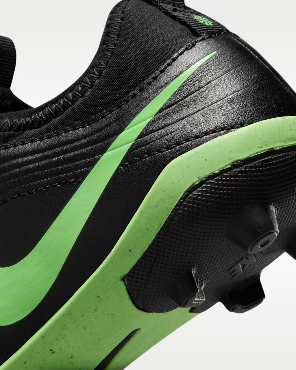 Nike Jr. Tiempo Maestro Club Flex FG/MG