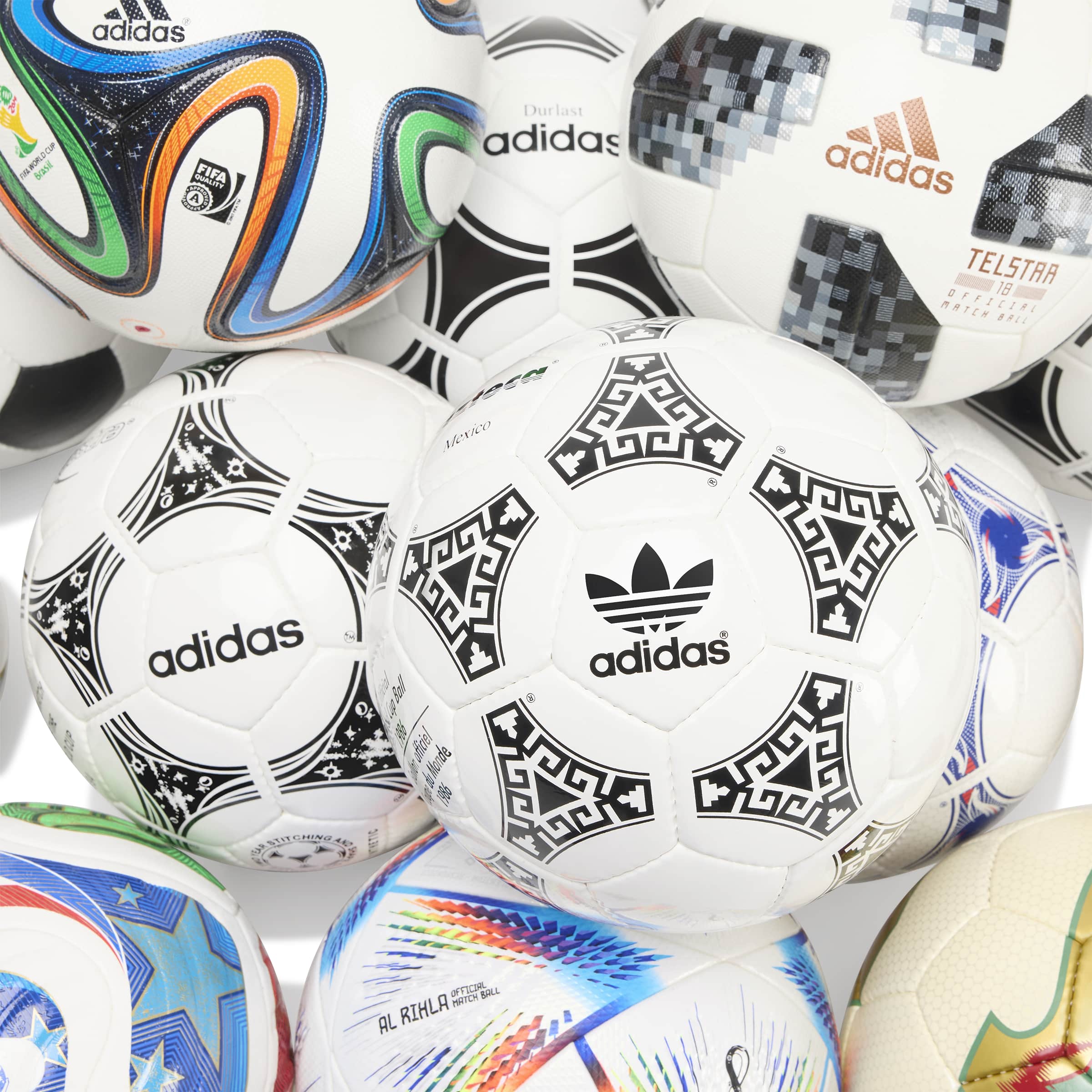 Balón profesional histórico Adidas FIFA World Cup™