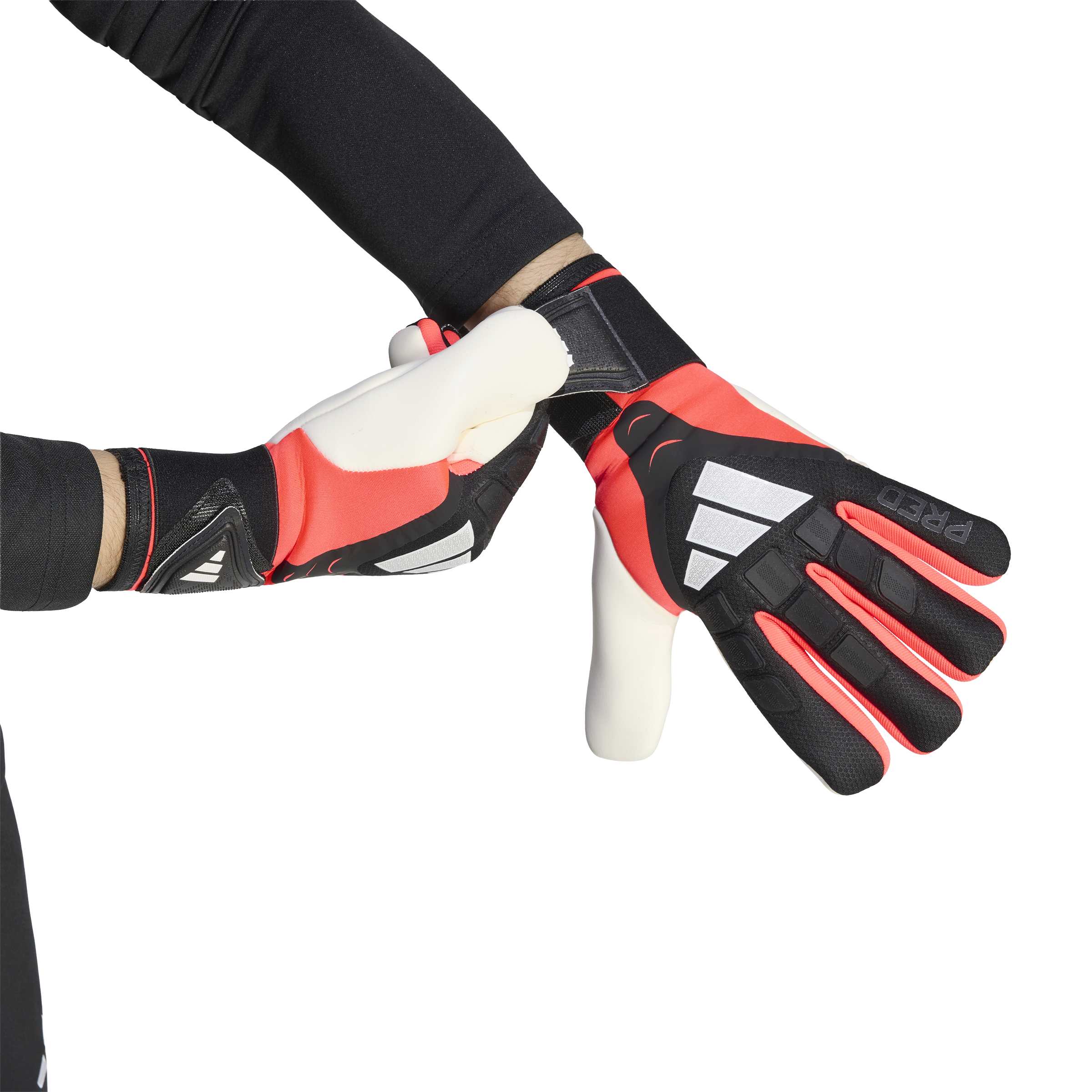 Adidas Predator GoalKeeper Glove Competition