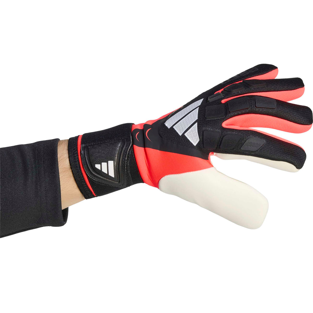Adidas Predator GoalKeeper Glove Competition